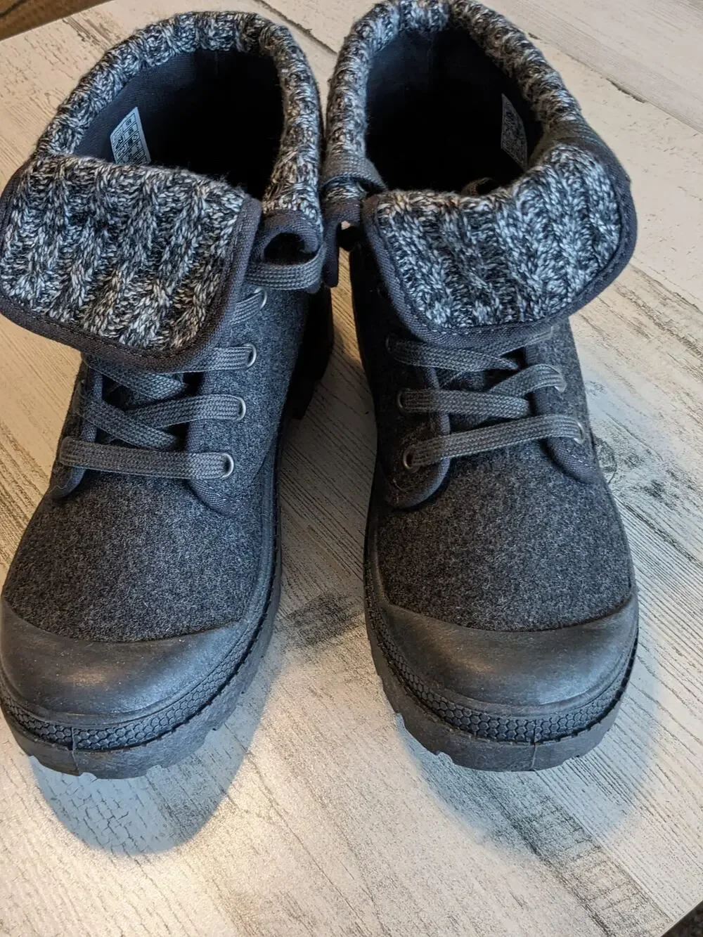 Rocket Dog Women's 7.5 Charcoal Gray Knit‑Cuff Lace‑Up Winter Boots NWOT